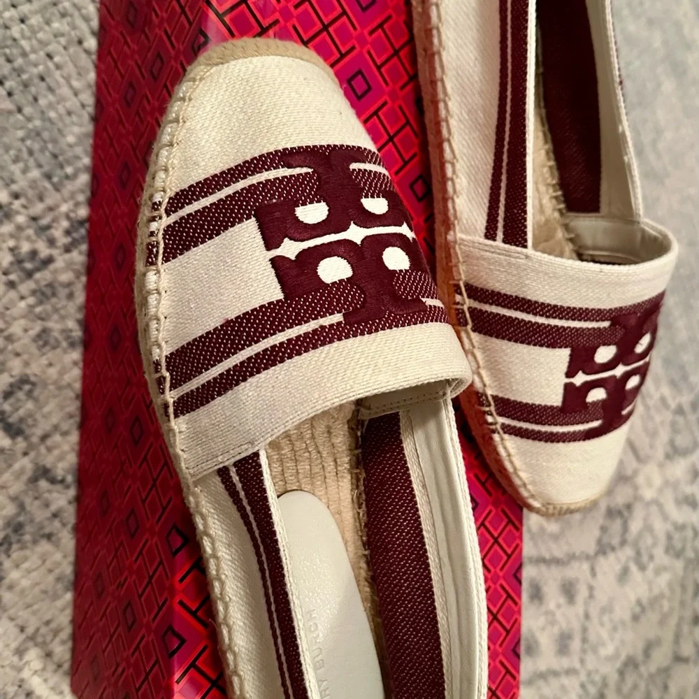 Tory Burch DOUBLET JACQUARD ESPADRILLE STRIPE LOGO Women's Burgundy and Cream 9